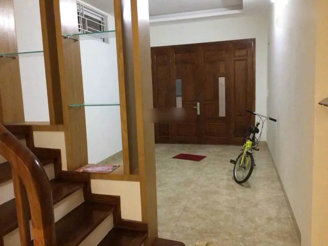 Nhà 45m x 5T (6 ngủ) Đặng Tiến Đông, Hoàng Cầu _Đống Đa giá 18 triệu