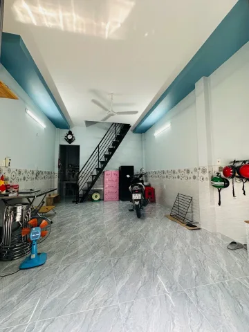 - Nhà gần Aeonmall cực mát mẻ, khu vip nhất Tân Phú. Tiện ích xung quanh không thiếu gì....