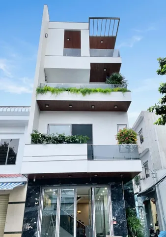 NHÀ 4 TẦNG MẶT TIỀN KẸP KIỆT NGUYỄN PHƯỚC NGUYÊN - NHÀ MỚI GIÁ HỢP LÝ