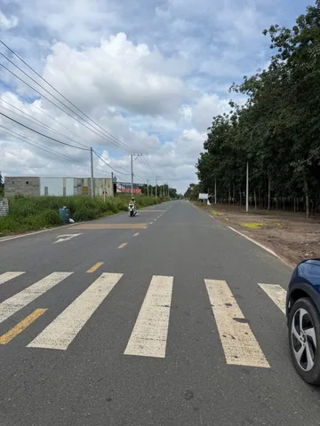 Đường Phạm Hồng Thái, Giá: 750 triệu (Đường số 8 ) Hưng Long Sát bên đường Cao Bá Quát. Cách QL13 chỉ 500m
Cách KCN Minh Hưng 3 , Chợ, Uỷ Ban, Trường Học Các Cấp chỉ 1km.Ngay khúc Chợ Tự Phát . Diện tích: 5m x 42m, thổ cư 45m2.
. Liên hệ ngay: 036771345