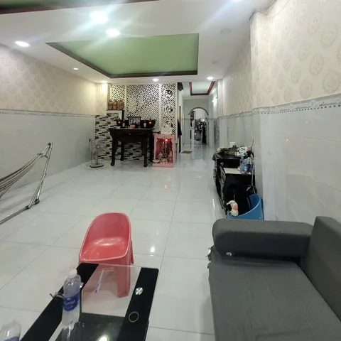 Bán nhà 3 tầng - KDC Nam Hùng Vương - Bình Tân - DT: 80m² - 4 Phòng ngủ - Hẻm xe hơi