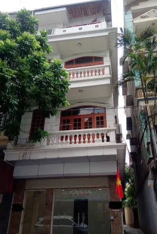 Cho thuê NHÀ MẶT ĐƯỜNG NGUYỄN NGỌC NẠI. 40M2 - 4 TẦNG.