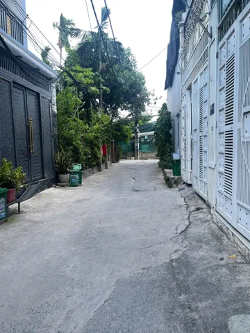 BÁN NHÀ LÔ GÓC 2 MẶT TIỀN – HẺM Ô TÔ 5M – 2 TẦNG Ở NGAY – SÁT HÀ HUY GIÁP - CHỈ 2 TỶ NHỈNH