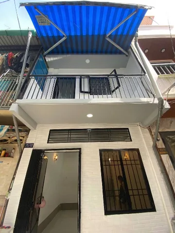 Nhà rất gần đường,cách đường 6 căn,cách hẻm xe hơi 2 căn.Hẻm trước nhà 3m