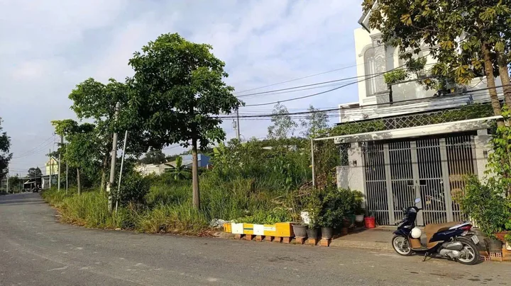 Bán Đất 500m2 - 200m2 thổ cư, giá 700tr tại Long Nguyên - Bàu Bàng - Bình Dương