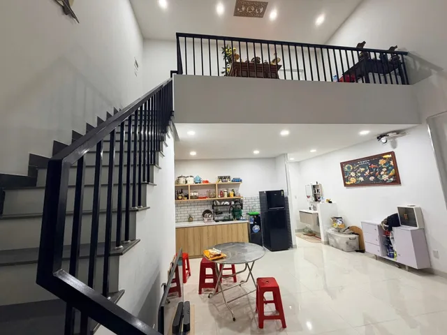 Bán Nhà riêng 94m2 có sẵn 94 m2 thổ cư giá 4.05 tỷ tại Vĩnh Điềm Trung Xã Vĩnh Hiệp Thành phố Nha Trang Khánh Hòa