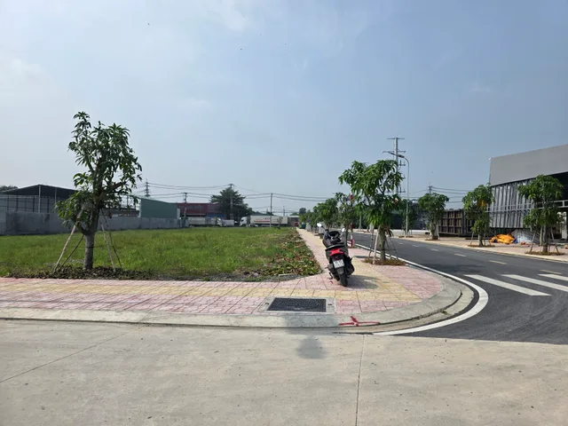 🟥Bán Đất 800m2 có sẵn 250 m2 thổ cư giá 17.5 tỷ tại Đường KÊNH T1 Xã Bà Điểm Huyện Hóc Môn TP. Hồ Chí Minh