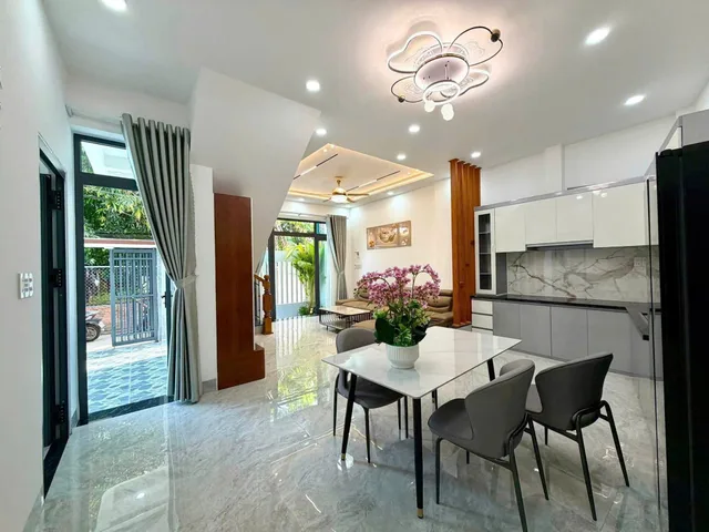 NHÀ VEN NHA TRANG – GẦN BẾN XE – 2,87 TỶ