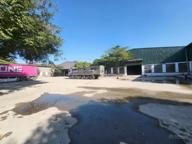 Cho thuê 9000m2 xưởng Tân Uyên, tiếp gỗ Sơn, PCCC tự động, đường cont, giấy tờ đầy đủ