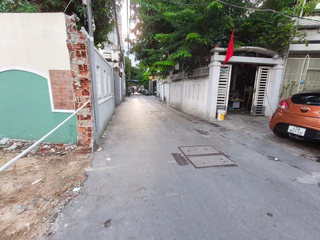 Hiếm,mua là sinh lời ngay, Ô TÔ ĐỖ không có lô thứ 2.Cách đường chính 30m, ô tô tránh