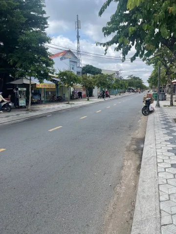 Bán Nhà riêng 312m2 có sẵn 312 m2 thổ cư giá 11.5 tỷ tại Đường Song Hành Xã Trung Chánh Huyện Hóc Môn TP. Hồ Chí Minh