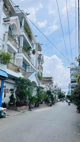 NHÀ 4 TẦNG MỚI ĐẸP NGAY KHU TÊN LỬA - QUẬN BÌNH TÂN - HẺM XE TẢI KINH DOANH ĐỈNH - 56M2 - 4x14M - GIÁ CHỈ 5.x TỶ.