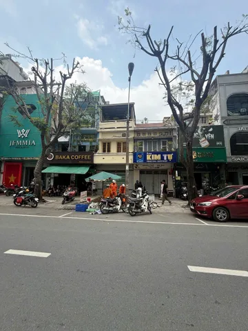 Bán Nhà Mặt Tiền 62-64 Nguyễn Cư Trinh, Bến Thành