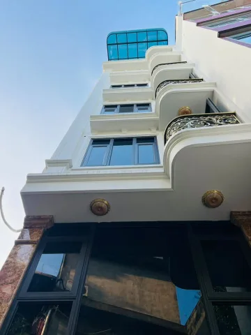Bán Nhà riêng 46m2 có sẵn 46 m2 thổ cư giá 19.5 tỷ tại Đường Phương Mai - Chọn - Phường Kim Liên Hà Nội
