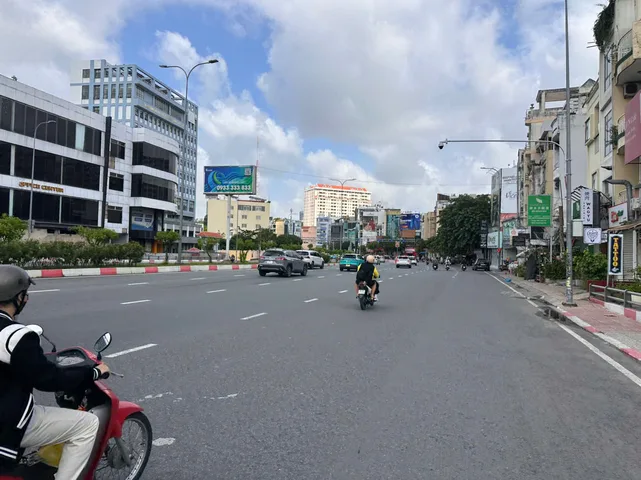Bán Nhà Mặt Tiền 25A Nguyễn Hữu Cảnh, Bình Thạnh