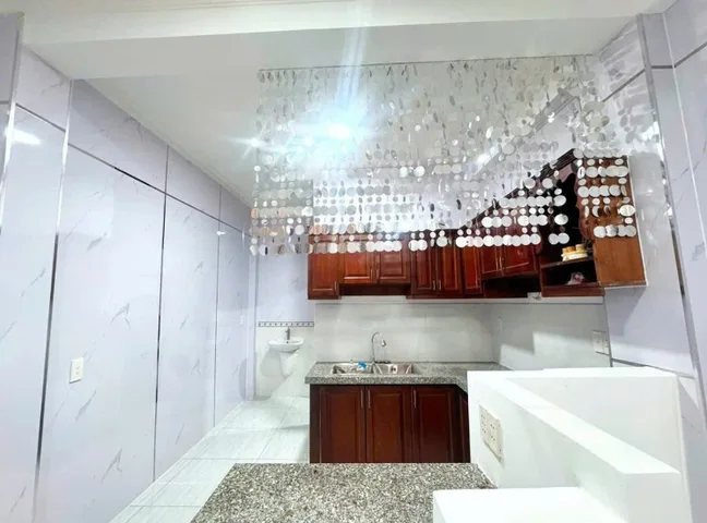 KẾ ĐÀO TRÍ 45M² 3 TẦNG XE HƠI ĐẬU CỬA 3PN 4WC 5.X TỶ
