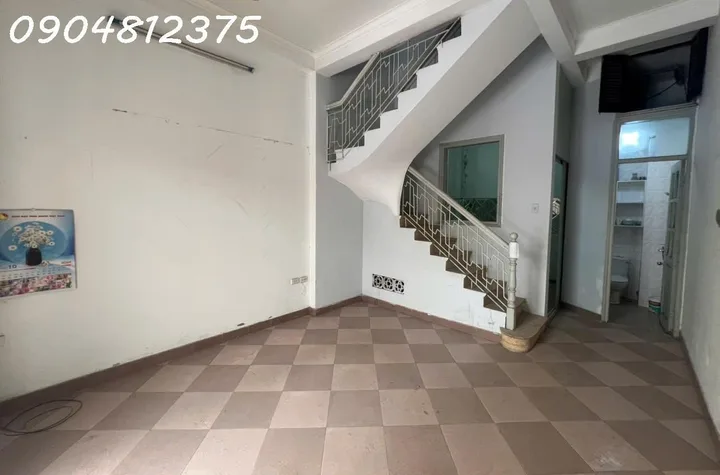 Cho thuê nhà khu dân cư sầm uất, mặt tiền đường ngõ 168 Hào Nam, Phường Ô Chợ Dừa, Hà Nội