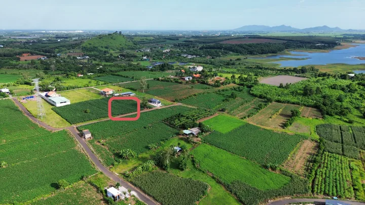 Bán Đất 16x72 1127m2 gần hồ Đá Bàng