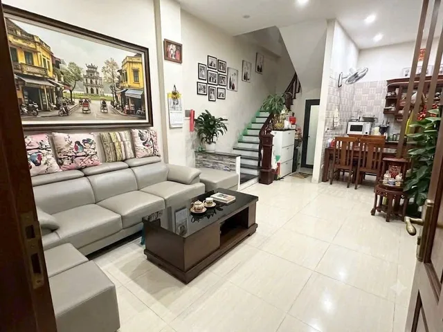 Bán Nhà riêng 50m2 có sẵn 50 m2 thổ cư giá 12.9 tỷ tại Đường Nguyễn Lam Phường Phúc Đồng Quận Long Biên Hà Nội