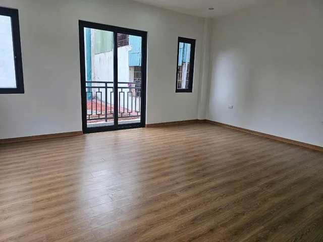 Cho thuê THUÊ NHÀ ĐƯỜNG VŨ TÔNG PHAN. 40M2 XÂY 6 TẦNG. THANG MÁY. 4 PHÒNG NGỦ.