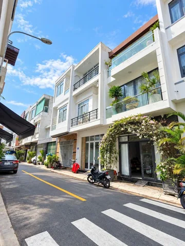 Bán NHÀ MỚI  TĐC PHƯỚC LONG NHA TRANG vào Ở NGAY. - giá chỉ 4,8 tỷ