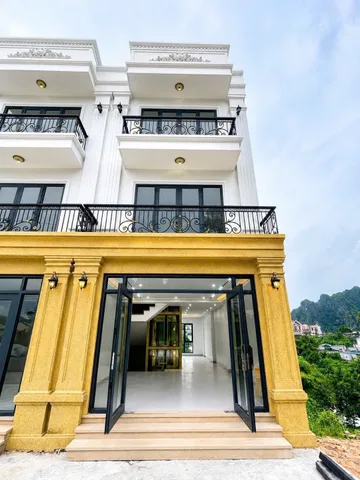 BÁN NHÀ 5 TẦNG KHU VỰC CẤP CỨU MỎ HÀ TU,HẠ LONG
