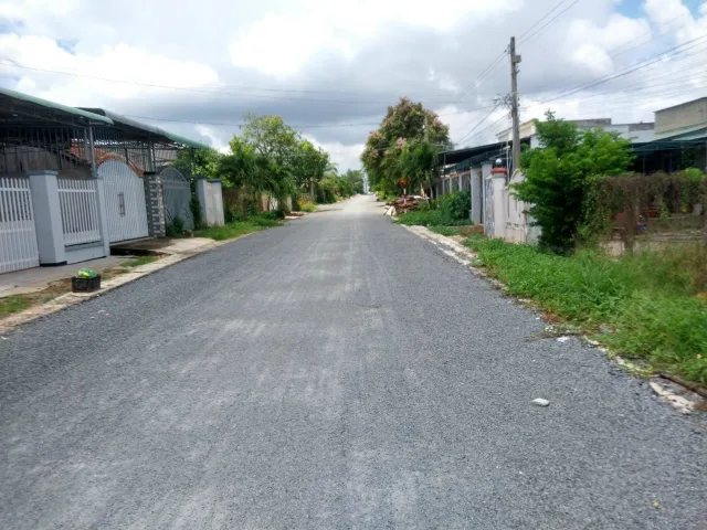 KẸT TIỀN BÁN GẤP ĐẤT ĐÔ THỊ NGAY TRUNG TÂM SÁT CHỢ, TRƯỜNG HỌC DÂN ĐÔNG. GIÁ 450 Triệu