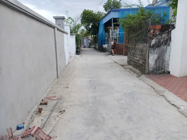 Bán 114m2 giá 690 triệu tại Hợp Thành  khu dân cư đông đúc ko lỗi.l/h:076.231.9990 e Thúy
