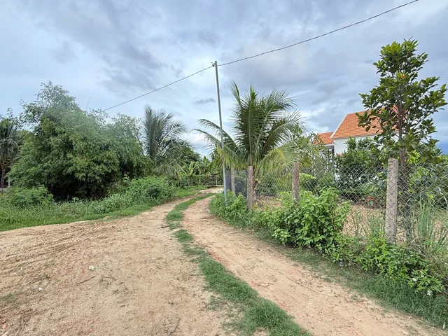 LH 0938.156.791 Hiếu 
Bán Đất 1296.2m2 có sẵn 129.2 m2 thổ cư giá 2.7 tỷ tại Xã Ninh Xuân Thị xã Ninh Hòa Khánh Hòa