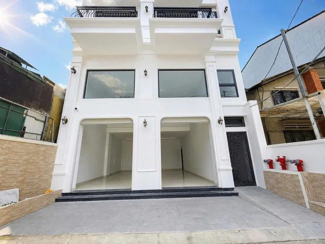 Cho thuê Mặt bằng kinh doanh mặt tiền ngay trung tâm giá 20 triệu tại Đường Mạc Đĩnh Chi Phường 4 Thành phố Đà Lạt Lâm Đồng