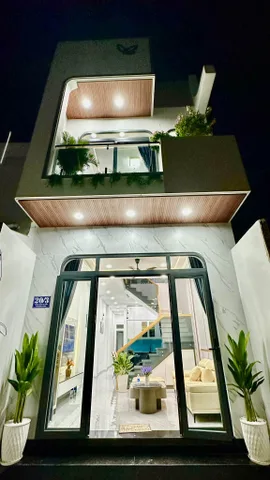 Chính chủ. Bán nhà gần chợ Xuân Thới Thượng,xã Bà Điểm,Hóc Môn. Đường ô tô. Khu dân an ninh tốt. Full nội thất