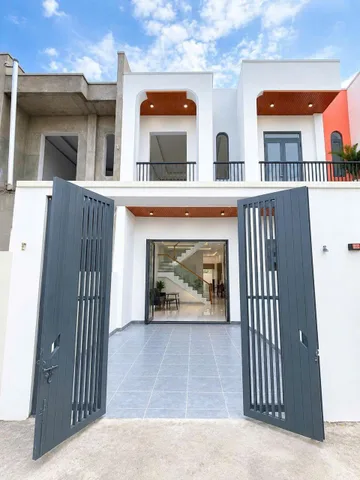 Bán🏡 NHÀ 1 TRỆT 1 LẦU – ĐẸP, RỘNG, SỔ RIÊNG, THỔ CƯ 100% GẦN TT TÂN TRIỀU
