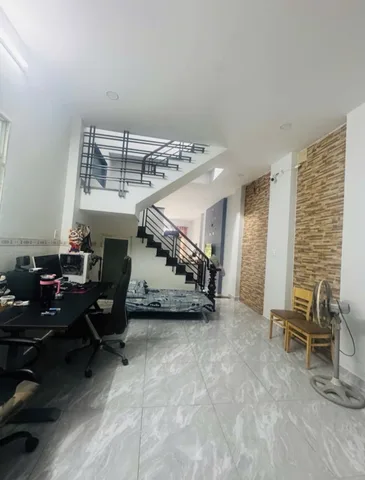 Bán nhà đường Hàng Tre, phường Long Thạnh Mỹ, Quận 9. Diện tích 316.5m2
