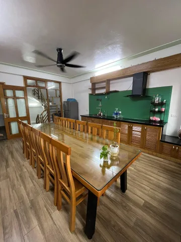 Cho thuê Nhà riêng tại  Hoàng Hoa Thám Quận Ba Đình  40M² 5 Tầng, Full Nội Thất, Giá Thuê 14tr