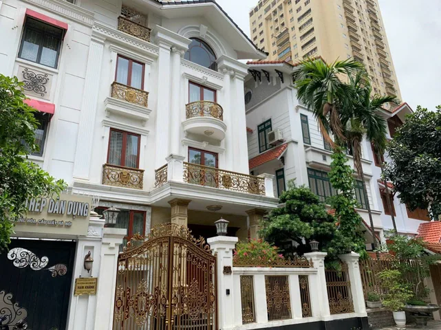 cho thuê Biệt Thự Vimeco Nguyễn Chánh ( Cầu Giấy) 200m2, xây 4 tầng + 1 hầm giá 55 triệu