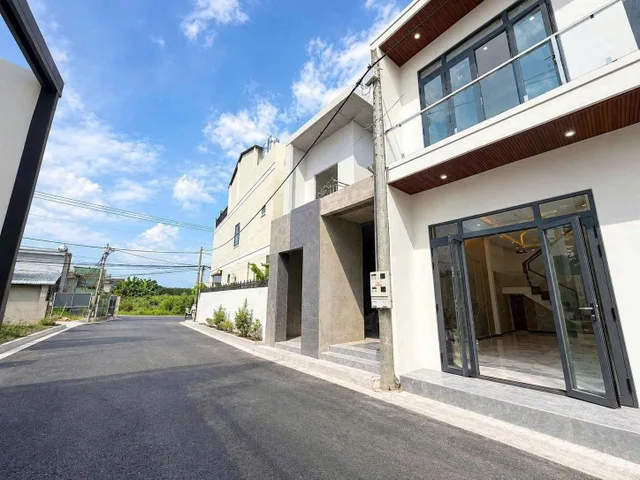 🏡 MUA NHÀ VỪA TÚI TIỀN – ĐỪNG ĐỂ MỘT CĂN NHÀ KHIẾN MÌNH “NGỘP” TÀI CHÍNH