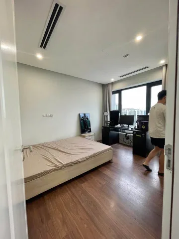 Bán Chung Cư  Việt Hưng,  Long Biên 83m2, chỉ 4,85 tỷ