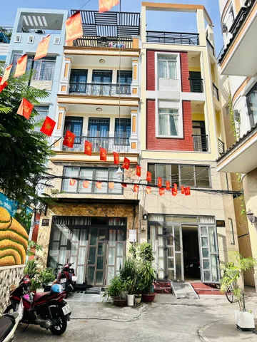BÁN NHÀ LÊ HỒNG PHONG, QUẬN 10 | HẺM Ô TÔ 6M | 43M² | 4 TẦNG BTCT | 4PN | 10.65 TỶ