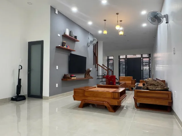 Bán Nhà riêng 97.5m2 có sẵn 97.5 m2 thổ cư giá 11.5 tỷ tại Đường Phan Vinh Phường Vĩnh Nguyên Thành phố Nha Trang Khánh Hòa