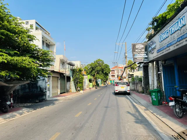 Bán Đất 81m2 thổ cư_giá 5.9 tỷ tại_gần Phạm Văn Đồng_Phường Linh Đông Quận Thủ Đức