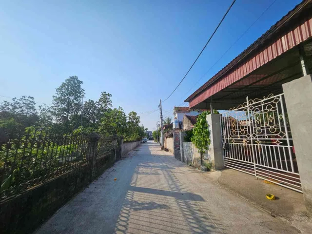 Bán Đất 76m2 có sẵn 76 m2 thổ cư giá 2.45 tỷ tại Xã Liên Nghĩa Huyện Văn Giang Hưng Yên