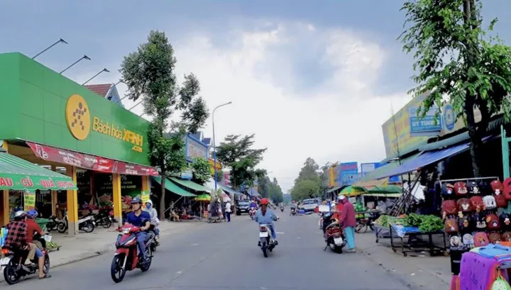 KẸT TIỀN BÁN GẤP 410M2 ĐẤT THỔ CƯ NGAY QL SÁT BÊN CHỢ, TRƯỜNG HỌC DÂN ĐÔNG BUÔN BÁN SẦM UẤT. GIÁ 390TR