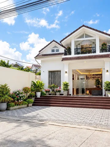 Cần sang nhượng khách sạn mặt tiền đường Hoàng Văn Thụ giá 35 triệu tại Phường 5 Thành phố Đà Lạt Lâm Đồng