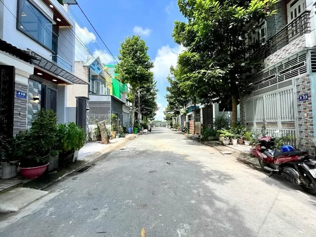 Bán Nhà riêng Mặt Tiền 56m2 có sẵn 56 m2 thổ cư giá 2.3 tỷ tại Xã Mỹ Hạnh Nam Huyện Đức Hòa Long An
