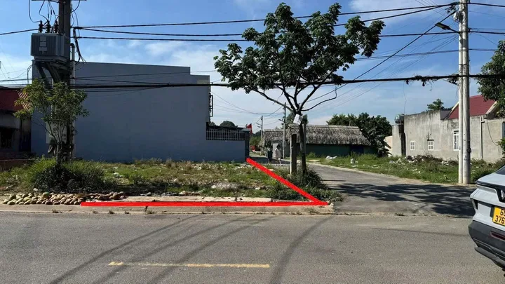 BÁN 3 NỀN ĐẤT CỰC ĐẸP NGAY GẦN CỔNG 11 - SỔ RIÊNG THỔ CƯ -KHU VỰC KO NGẬP