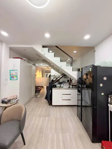 Bán nhà MTNB Đường số 9 CX Bình Thới . DT : 4 x 12.5m . 2 Lầu Giá : 12 tỷ