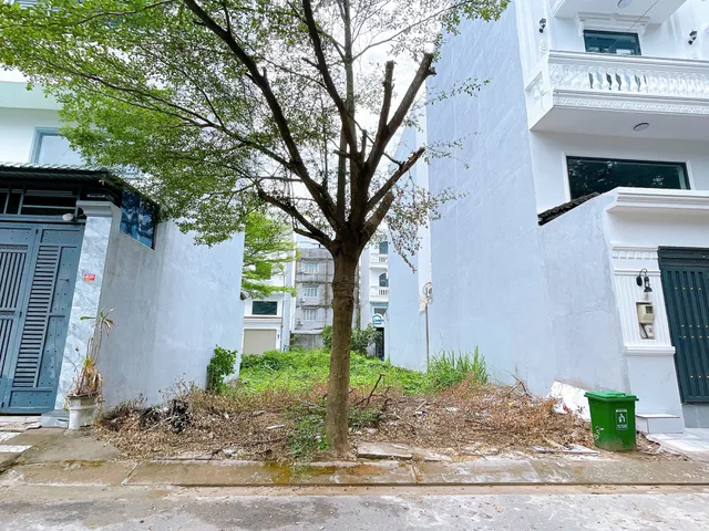 BÁN LÔ ĐẤT ĐẸP - 88M2 ĐƯỜNG LÊ VĂN LƯƠNG - VIEW CÔNG VIÊN - GIÁ 4.2 TỶ