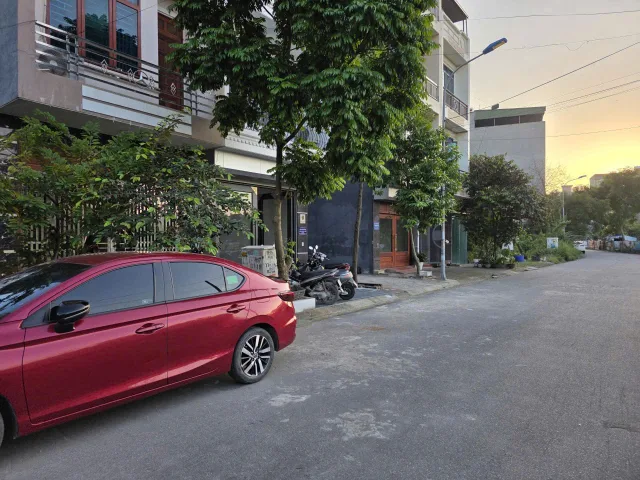 ☝️Bán Lô Giãn Dân Bồ Sơn 3 Nhìn Dự Án Khu Thể Thao, Võ Cường Mt 4.2m Dt 76m2 Giá 10.7 Tỷ lh e Điệp 0395777369