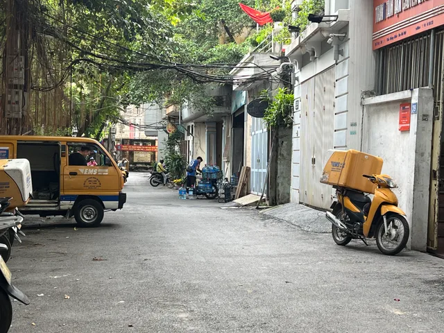 Bán Đất 45m2 có sẵn 45 m2 thổ cư giá 9.6 tỷ tại Phường Thạch Bàn Phường Ba Đình Hà Nội