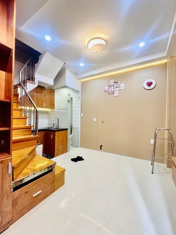 Nhà mới Cao Thắng, QUẬN PHÚ NHUẬN, 3 tầng full nội thất, 3.2 tỷ